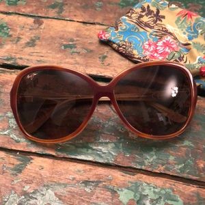 Maui Jim Maile sunglasses with bag